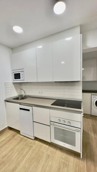 Rockside Residences Suites La Linea N3 La Línea de la Concepción Kültér fotó