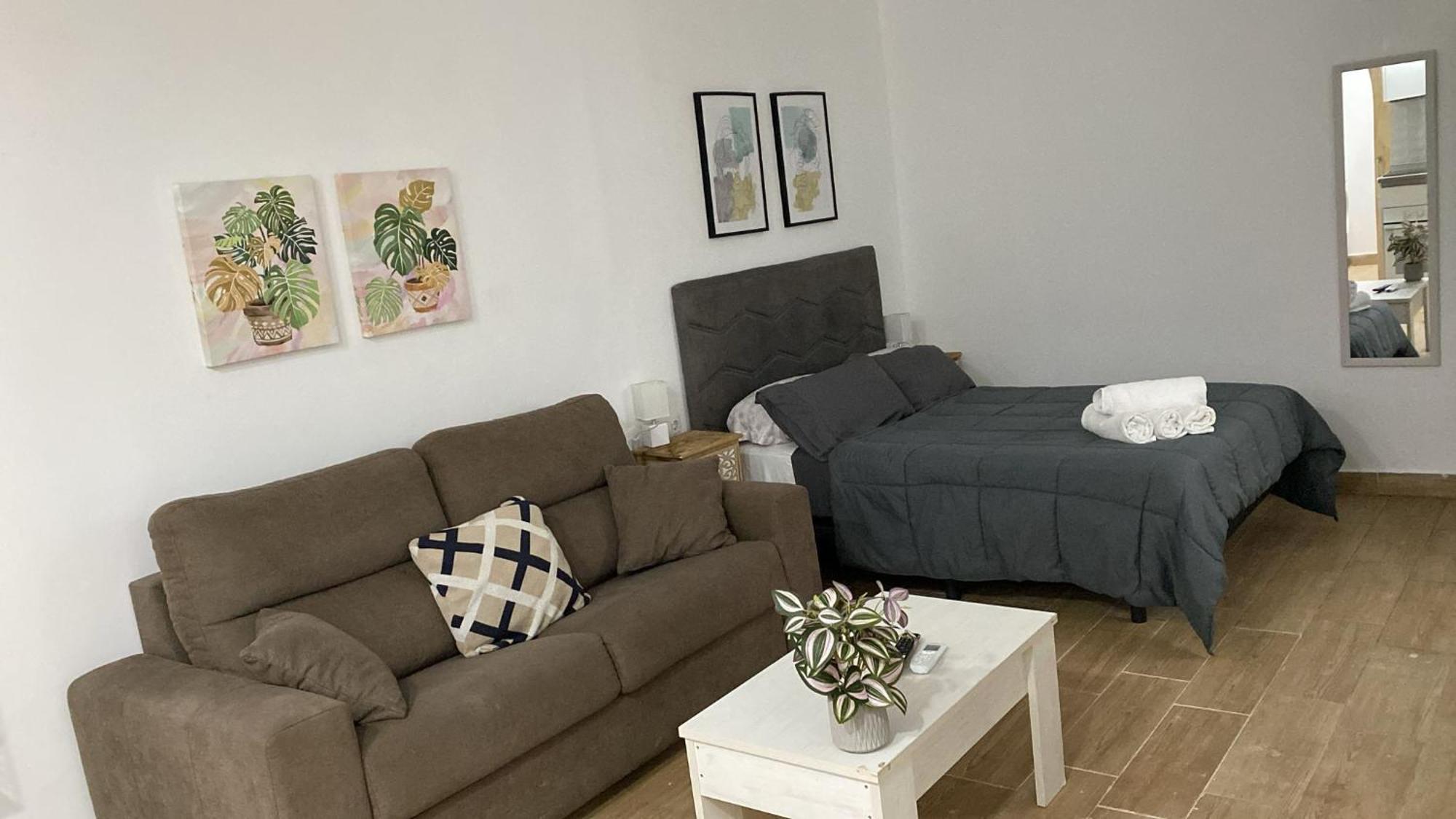 Rockside Residences Suites La Linea N3 La Línea de la Concepción Kültér fotó